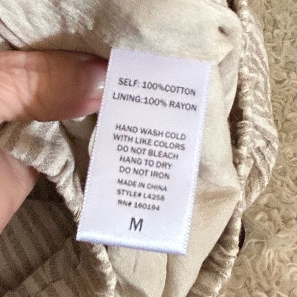 By Together' tan stripped wide leg pants Med w♥️#58 - Picture 5 of 7